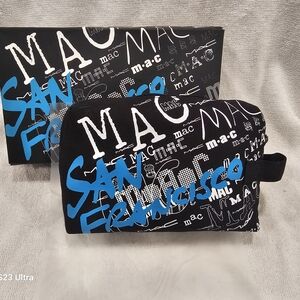MAC Cosmetics Zippered Black and Blue San Francisco Toiletry Bag Dopp Kit